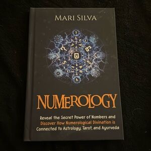 Numerology book Mari Silva